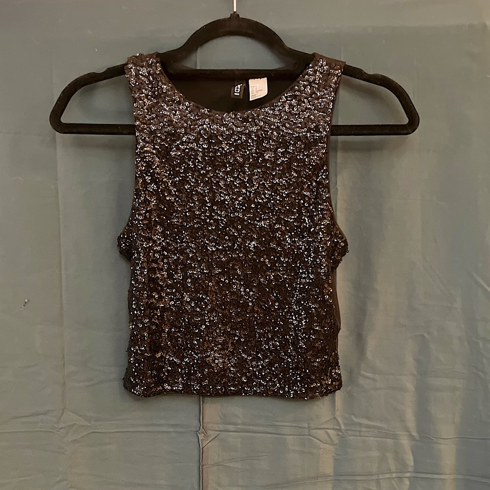 H&M | Black sequin crop top | Size small